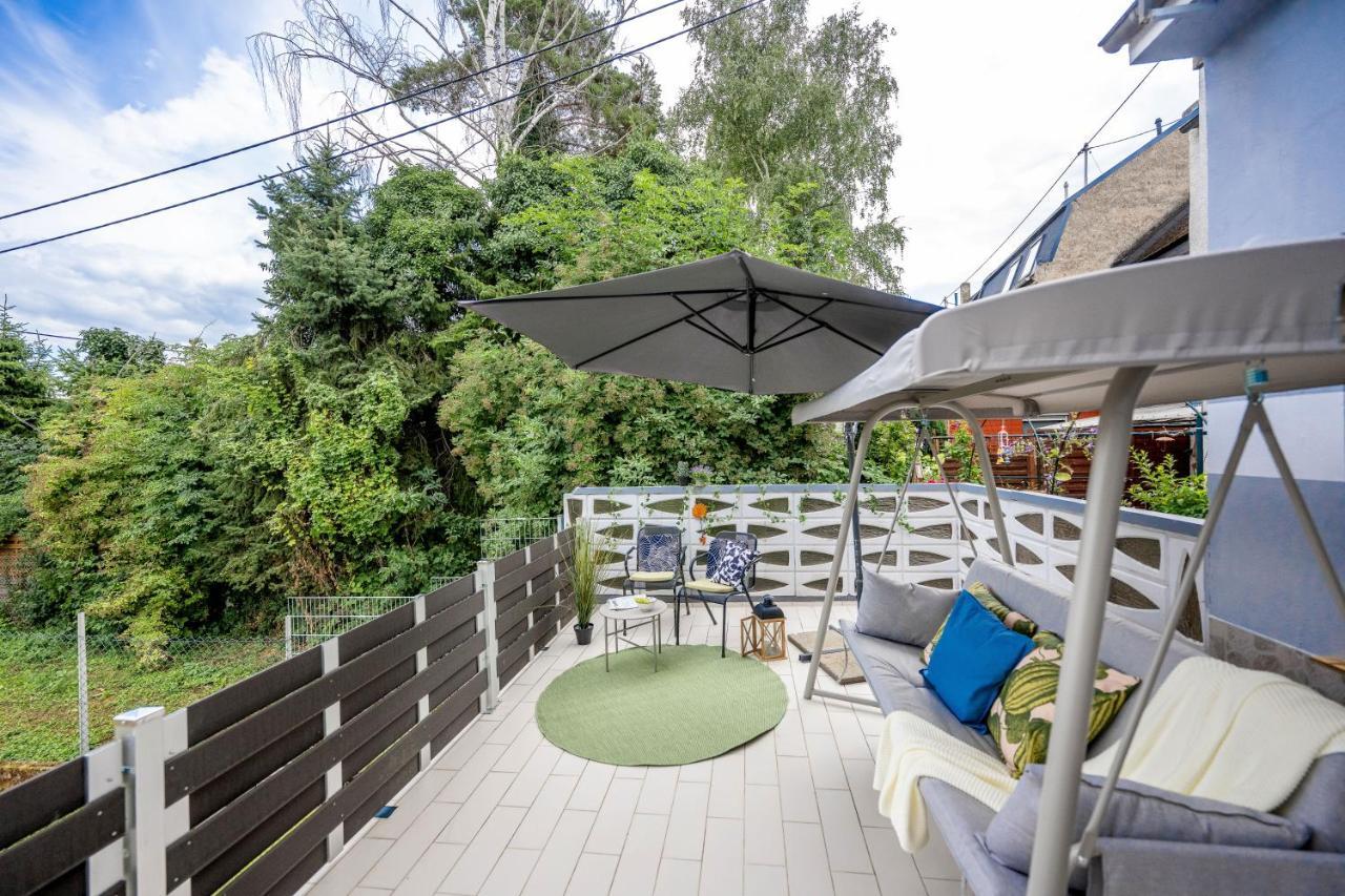 Wohlfuehlwohnung Mit 25 Qm Terrasse, Netflix Koblenz  Luaran gambar
